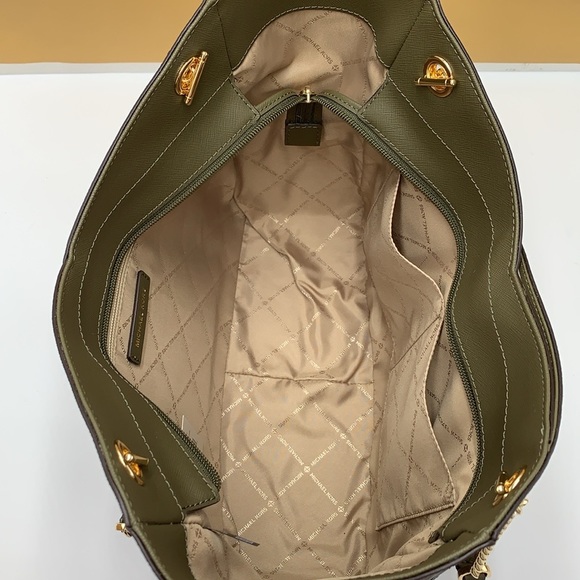 COPY - MICHAEL KORS 
Jet Set Large Logo Shoulder Bag
COLOR OLIVE 
NWT - Picture 15 of 16